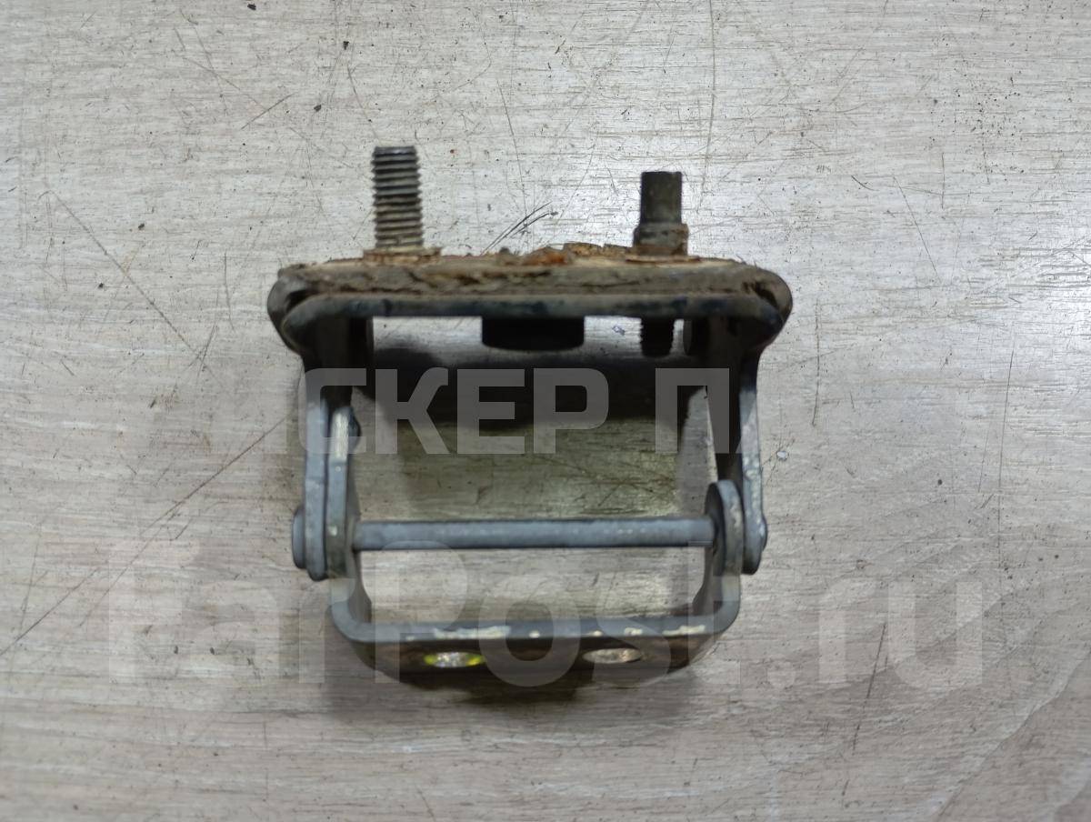 Петля багажника левая на Мазда Трибьют 1 поколение EP EC0162210H