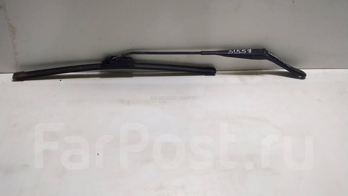 Поводок стеклоочистителя передний левый на Рено Сандеро 1 поколение