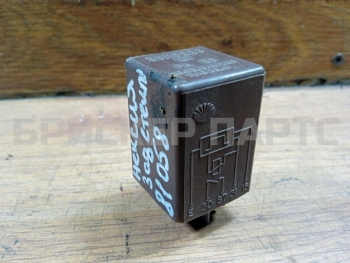 Реле-регулятор напряжения на Дэу Ланос T100, T150 96116223