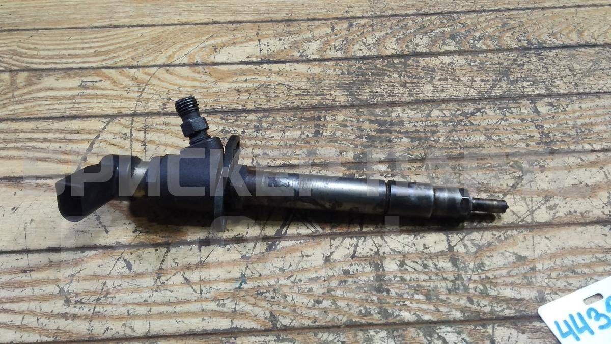 Форсунка дизельная на Ленд Ровер Дискавери 3 поколение LR006496