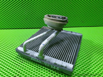 Испаритель (Радиатор салонный) кондиционера для Фольксваген Поло Mk5 Седан 6Q0820103F