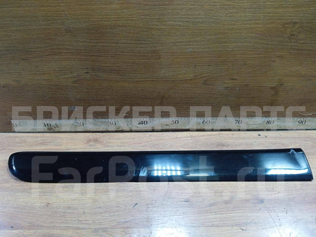 Молдинг задней правой двери на Киа Карнивал 2 поколение 877224D100