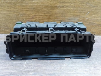 Центральный дисплей на Митсубиси Паджеро/Монтеро 4 (V90/V80) 8750A199