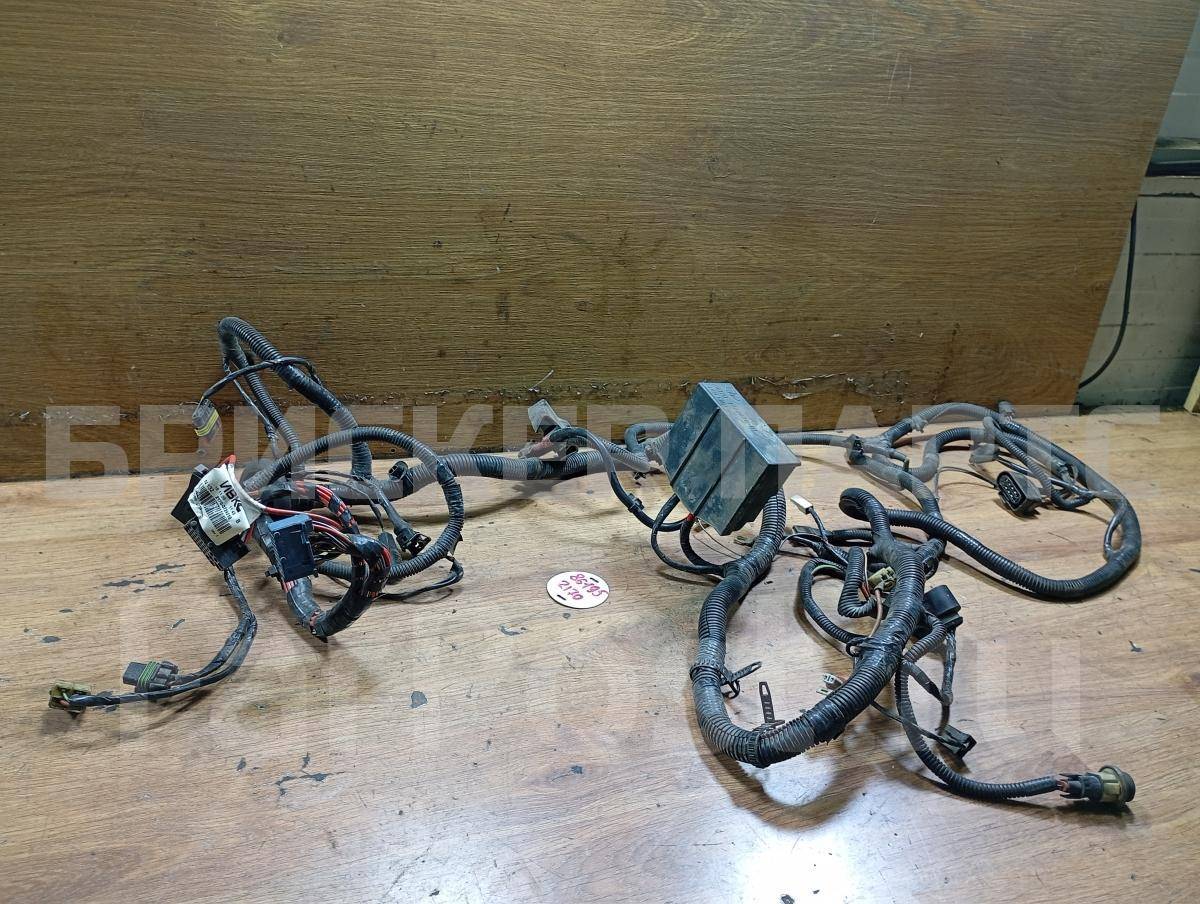 Проводка (коса) моторного отсека на ВАЗ Лада Приора 2170, 2171, 2172 21703724010
