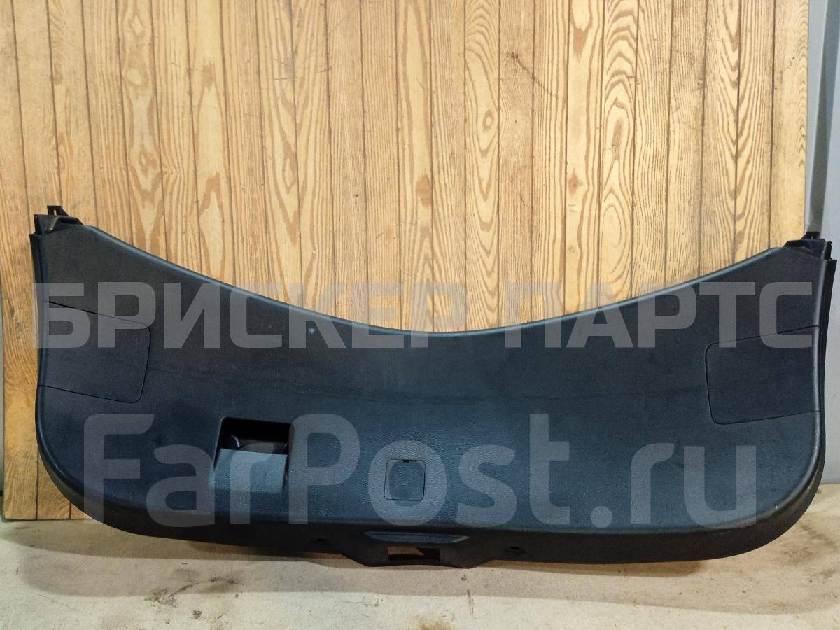 Обшивка двери багажника на Мазда 3 2 (BL) BBN968960