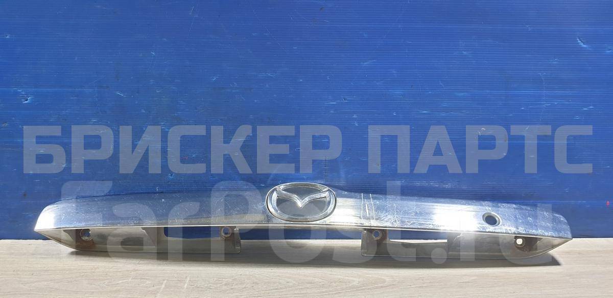 Накладка двери (крышки) багажника на Мазда Трибьют 1 серия EP 2T2478425A22
