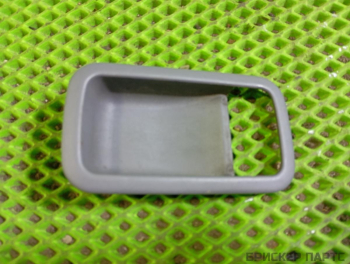 Накладка ручки (облицовка) двери задней левой для Ниссан Марч 2 поколение K11 806820C001