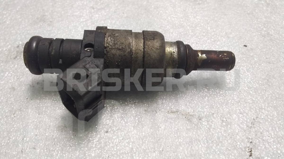 Форсунка бензиновая на БМВ 5 серия E39