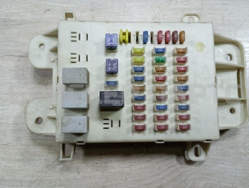 Блок предохранителей на Чери Тигго 1 поколение T11 T113723060