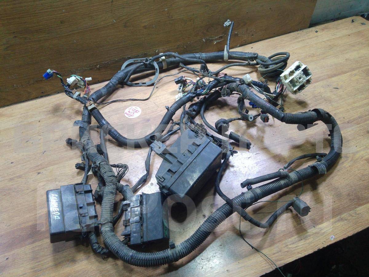 Проводка (коса) моторного отсека на Ниссан Альмера 1 Поколение N15 241252N