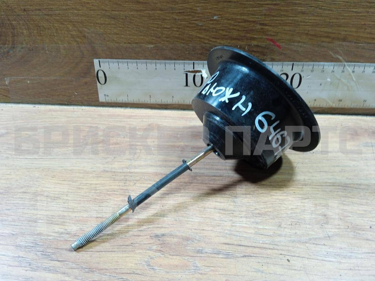 Крепление запасного колеса на Форд Фьюжен