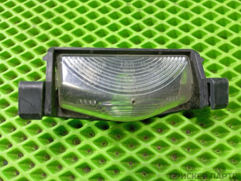 Плафон подсветки заднего номера (фонарь освещения номерного знака) для Мазда 3 2 (BL) BBM551270D