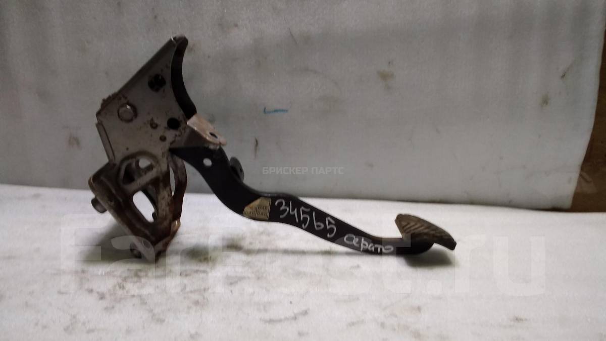 Педаль тормоза на Киа Серато 1 поколение 328002F000