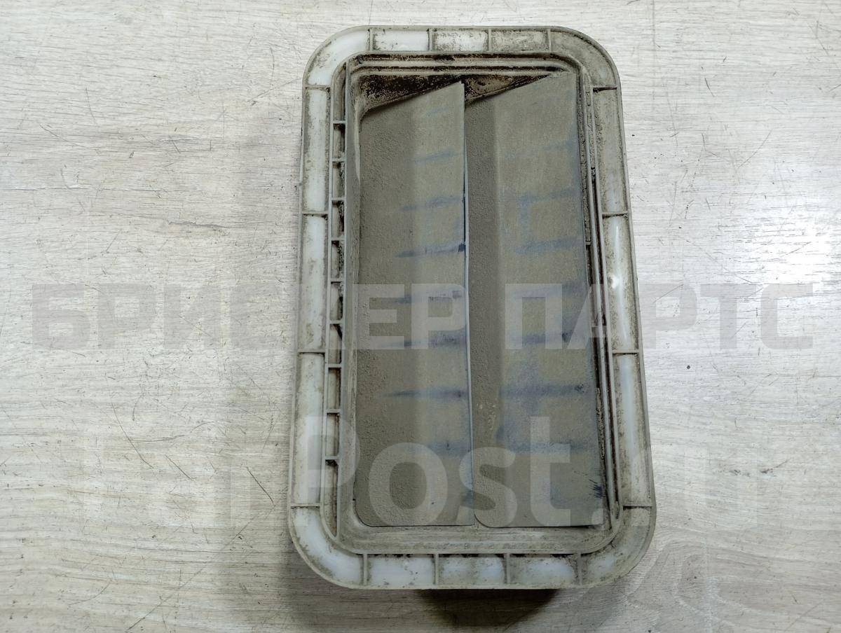 Решетка вентиляционная на Тойота Авенсис 2 (T250) 6294005050