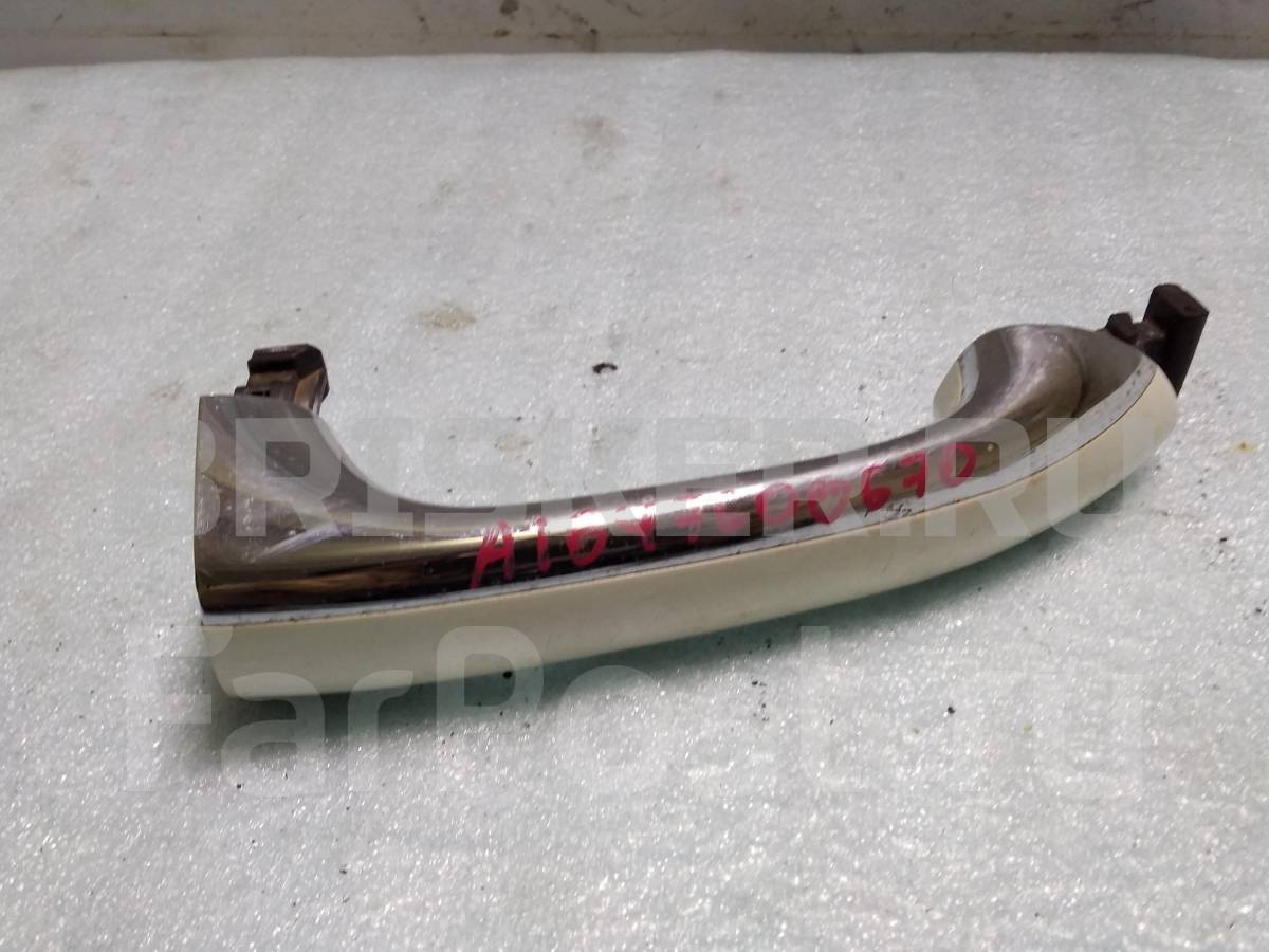 Ручка двери задней наружная правая на Мерседес-Бенц M W164 (ML)