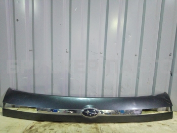 Накладка двери (крышки) багажника на Субару Легаси / Аутбэк Bl/B13, BP/B13 91711AG040