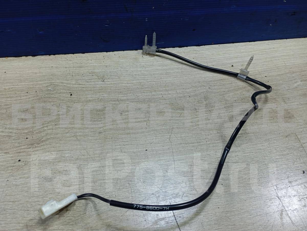 Датчик температуры воздуха в салоне на Тойота Авенсис II (T250) 8862005020 Датчик температуры воздуха в салоне на Тойота Авенсис II (T250) 8862005020