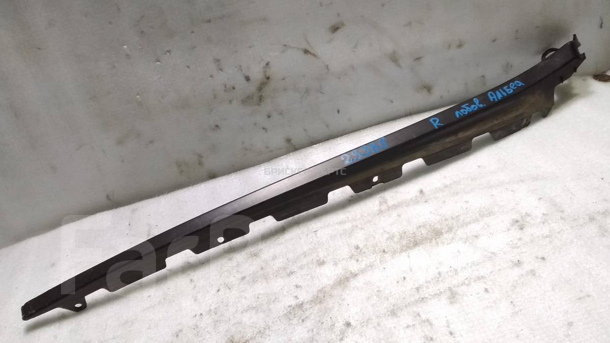 Накладка лобового стекла правая на Фиат Альбеа 1 (178) 46804806