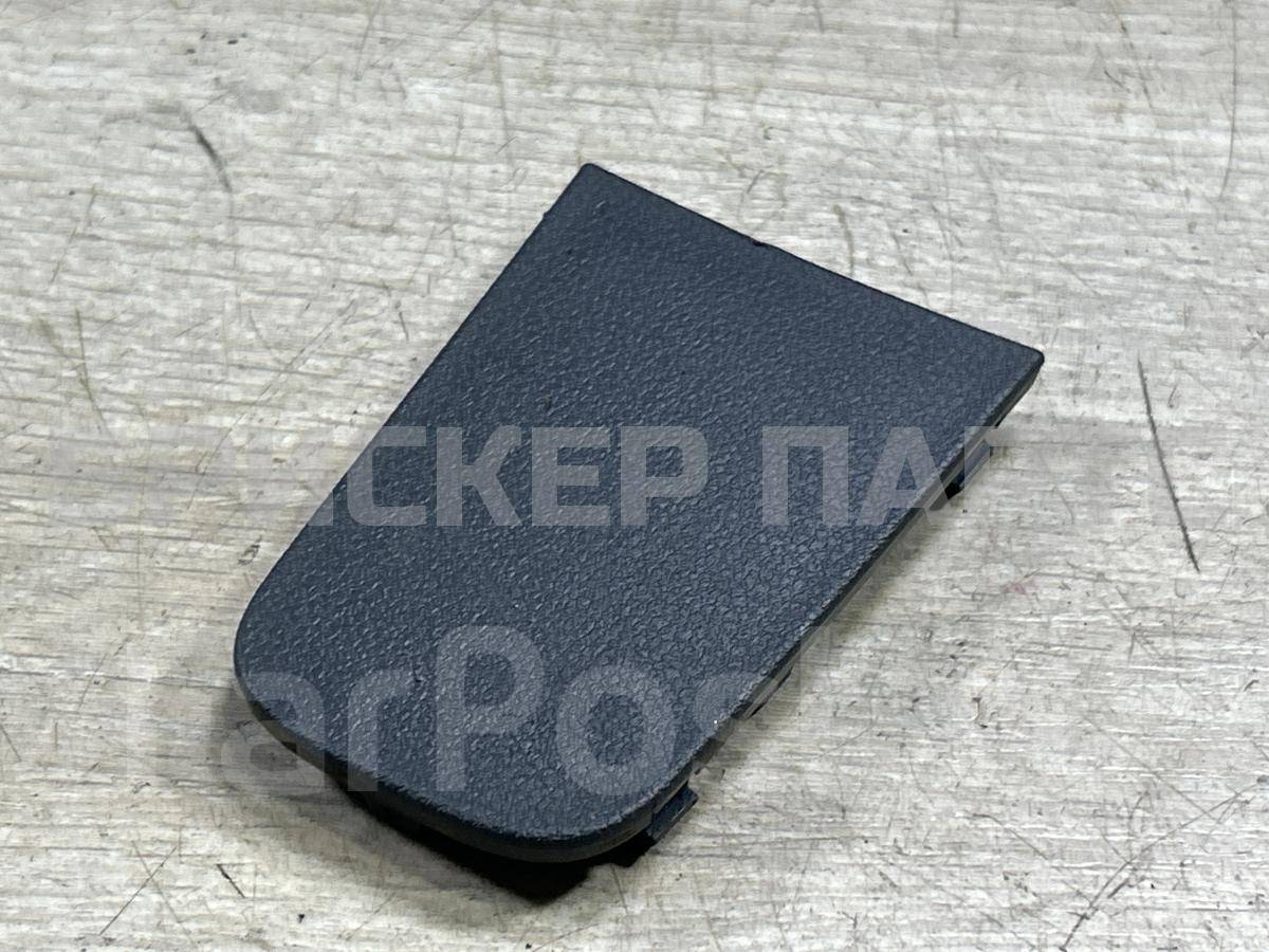 Накладка центрального тоннеля левая боковая на Пежо 3008 1 поколение