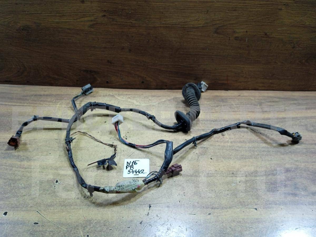 Проводка (коса, жгут) передней правой двери на Ниссан Альмера 2 поколение (N16) 241247M401