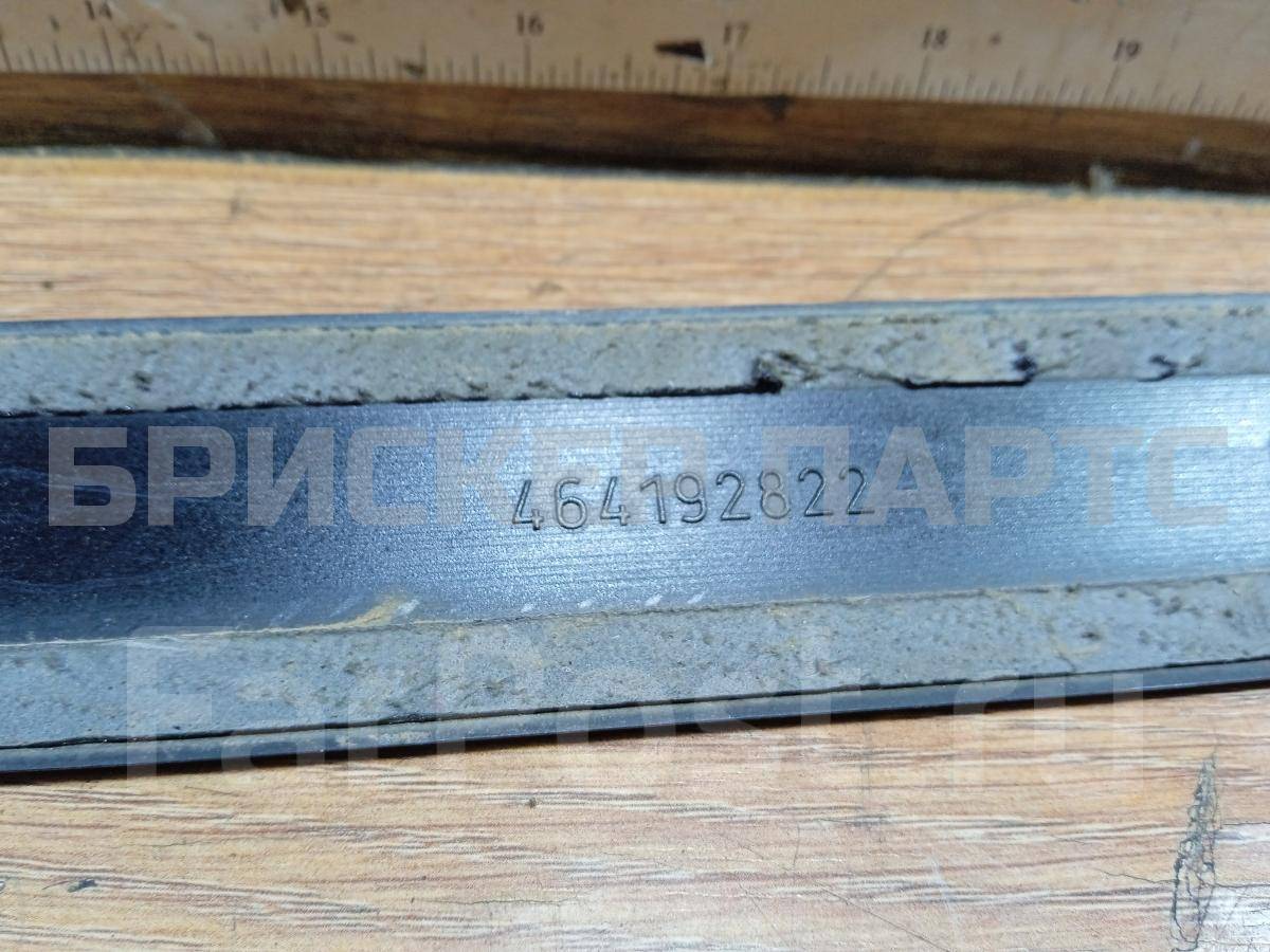 Молдинг задней левой двери на Опель Сигнум 1 поколение 13105720