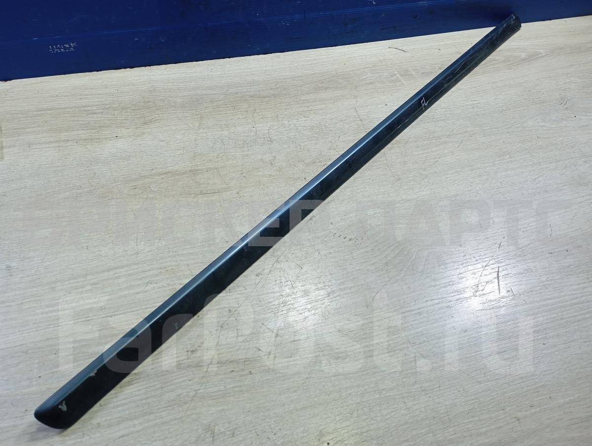 Молдинг передней левой двери на Хендай Соната V поколение NF 877113K020