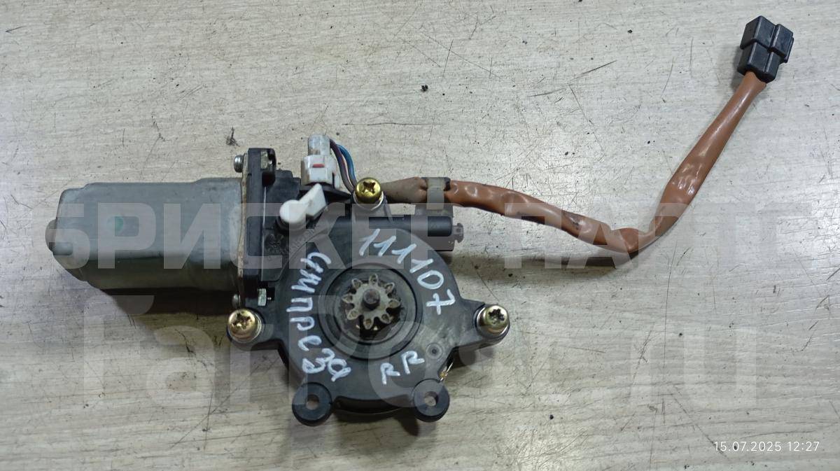 Моторчик стеклоподъемника задний правый на Субару Импреза 2 поколение (GG,GD /G11) 62188FE001