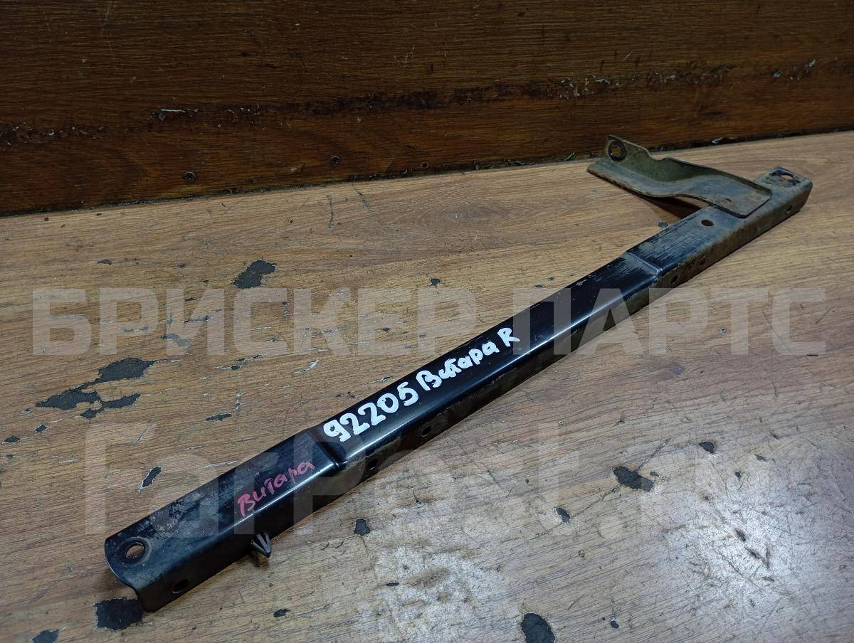 Кронштейн крепления радиатора охлаждения двигателя правый для Сузуки Гранд Витара I поколение рестайлинг