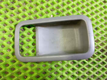 Накладка ручки (облицовка) двери передней правой для Ниссан Марч 2 поколение K11 806820C001