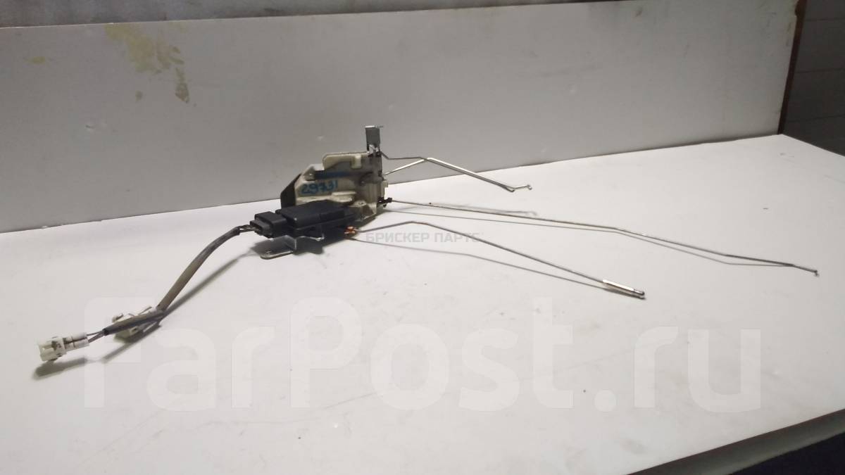 Замок двери передней правой на Сузуки Лиана 1 поколение рестайлинг