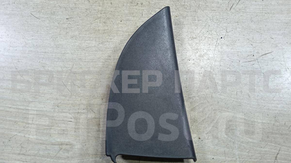 Накладка двери внутренняя задняя левая на Хендай Соната 4 поколение (EF) 838303D020