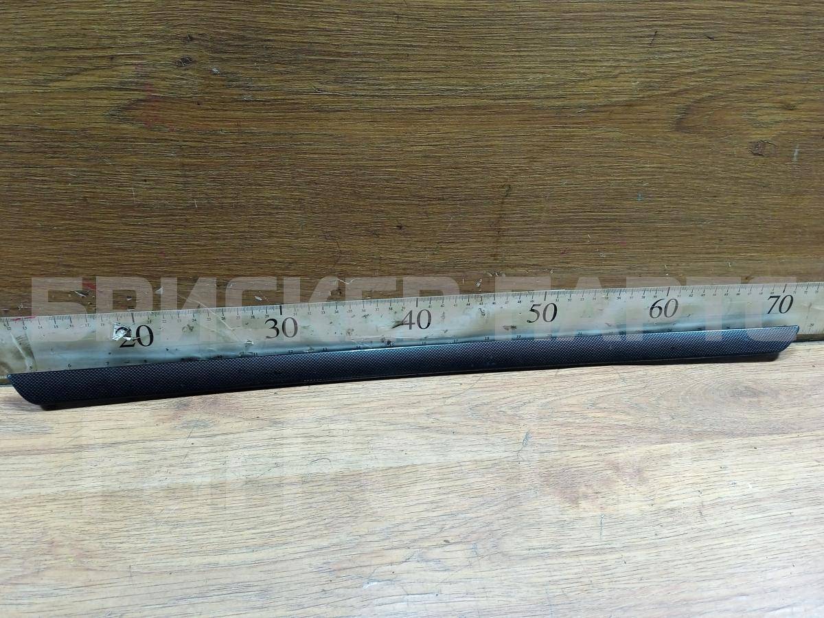 Накладка двери внутренняя задняя правая на Фольксваген Гольф плюс 1K4867450