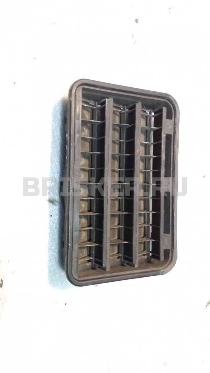 Клапан правый вентиляционный в заднее крыло для БМВ 5 серия E39