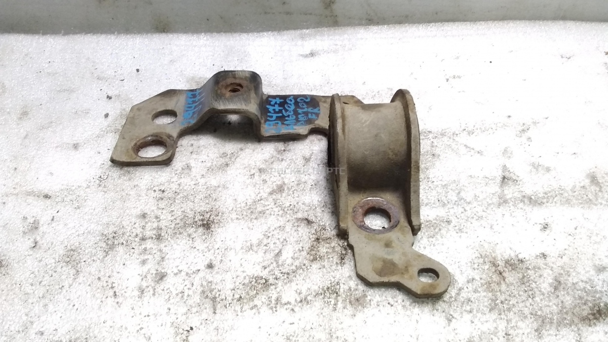 Кронштейн рычага правый для Фиат Альбеа 1 (178)