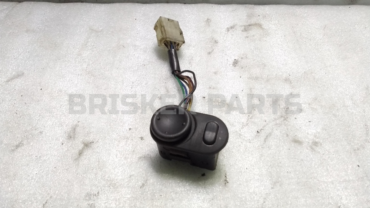 Крышка зеркала внутренняя левая (уголок) для ЗАЗ Шанс/Сенс T100, T150