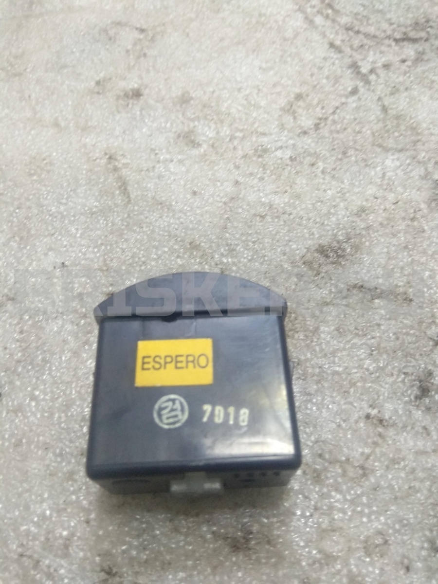 Крышка зеркала внутрення правая (уголок) для ЗАЗ Шанс/Сенс T100, T150