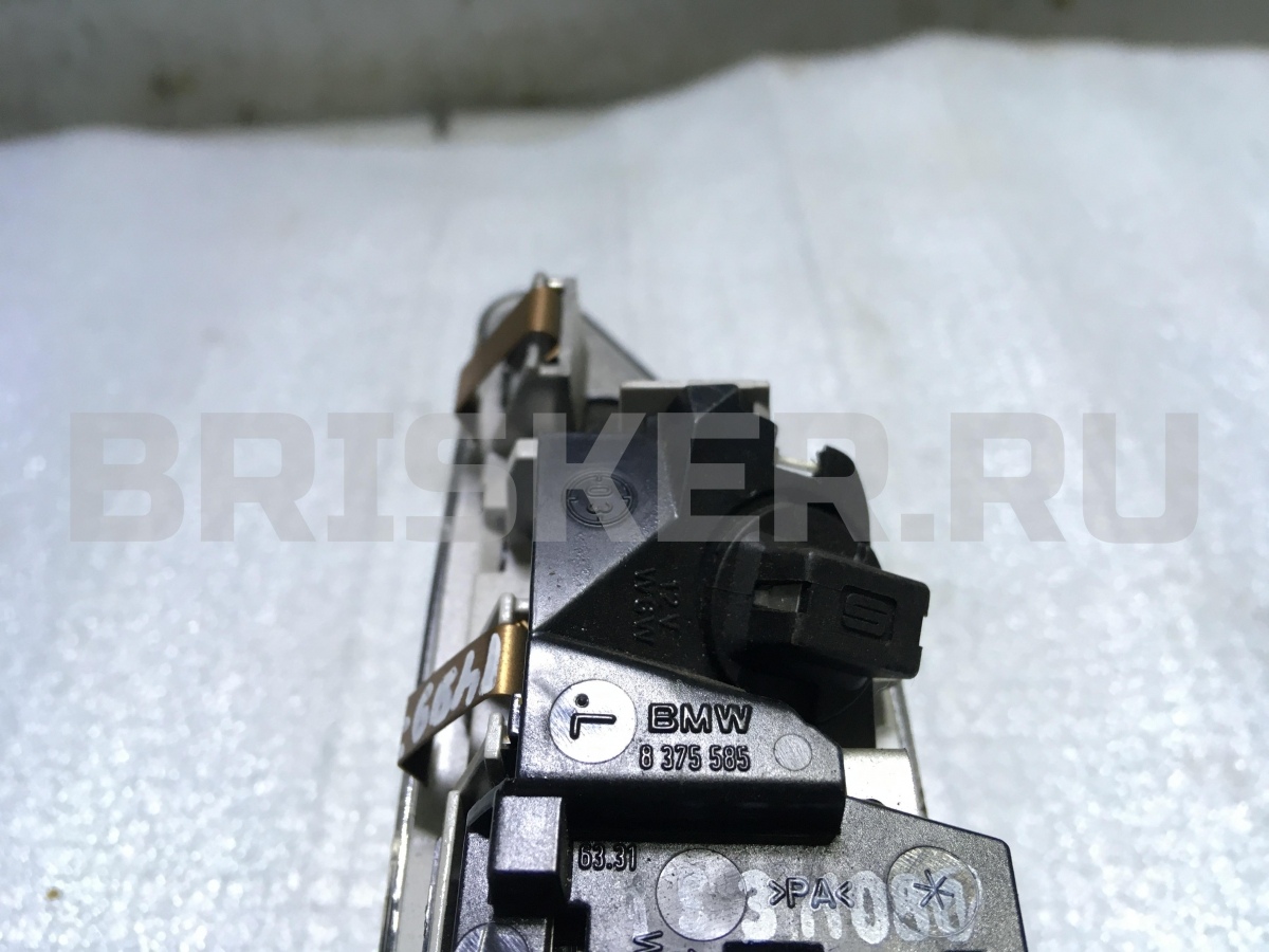 Облицовка передней правой стойки нижняя для Хендай Соната 4 поколение (EF)