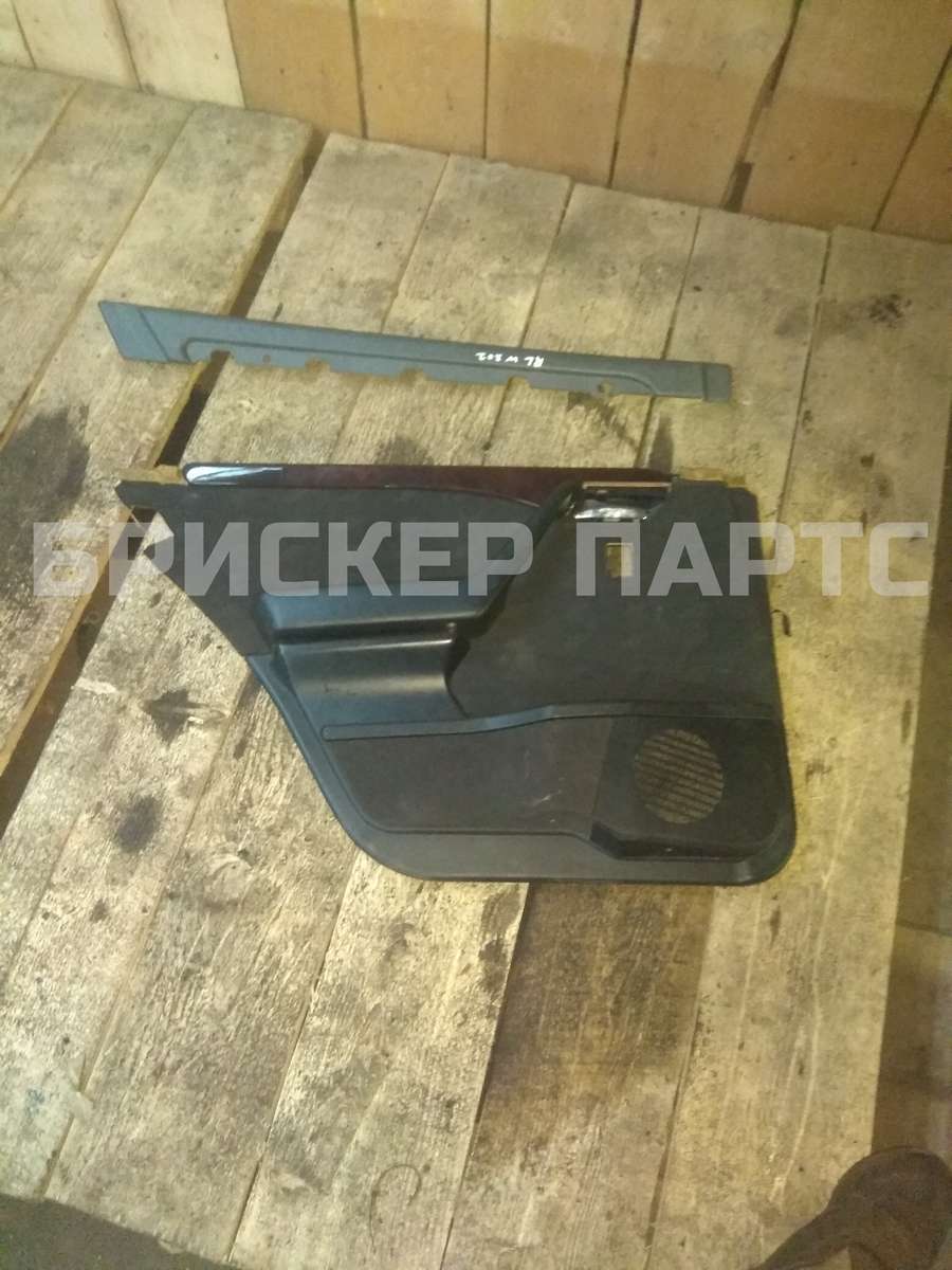 Обшивка двери (обивка) задней левой для Mercedes (Мерседес) Ц-класс W202