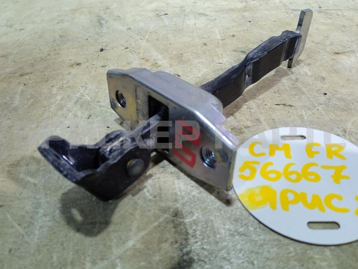 Ограничитель двери для Тойота Ярис 2 поколение