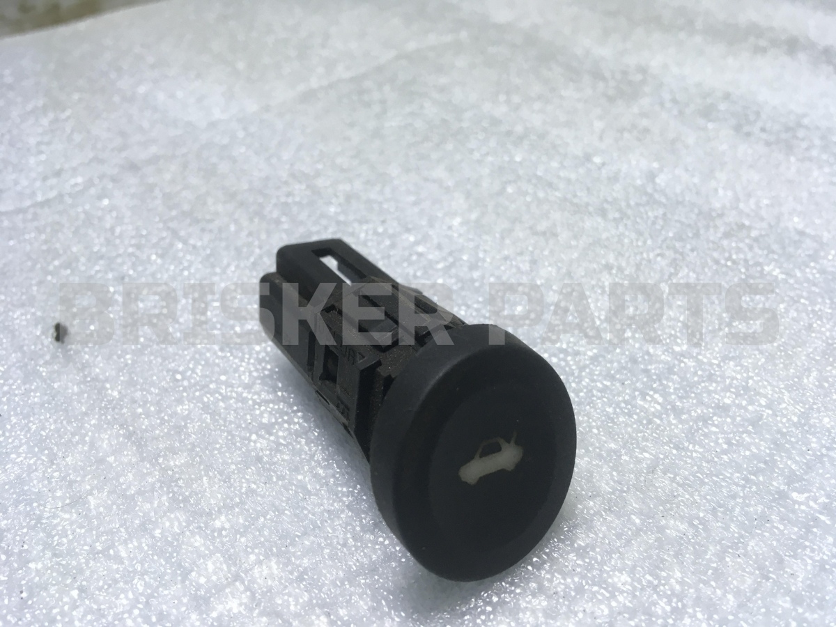 Кнопка открывания багажника на Форд Фьюжен