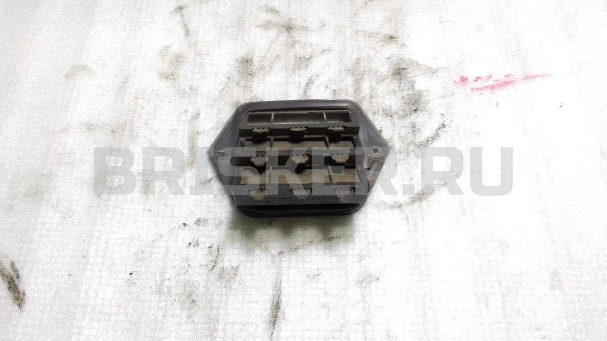 Клапан левый вентиляционный в заднее крыло для Киа Спектра 1 поколение SD