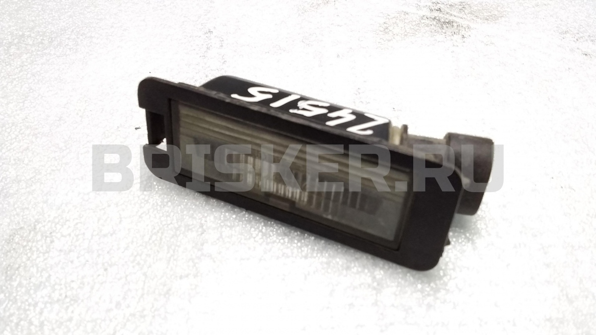 Плафон подсветки заднего номера на Фольксваген Поинтер