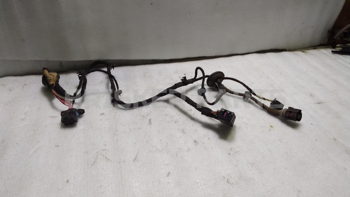 Проводка (коса, жгут) задней левой двери для Фольксваген Пассат Б5+ (плюс)