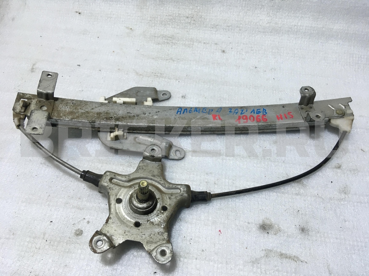 Стеклоподъемник механический (ручной) левый задний для Ниссан Альмера 1 Поколение N15