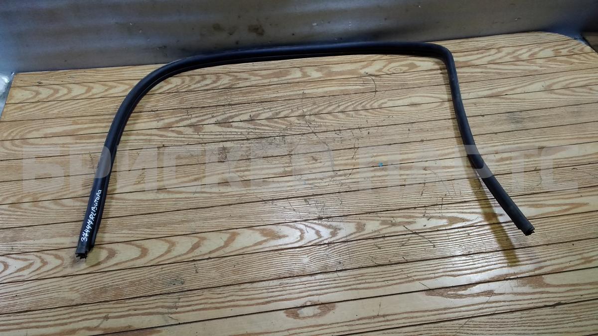 Уплотнитель дверного проёма задний левый для Сузуки Гранд Витара 1 поколение