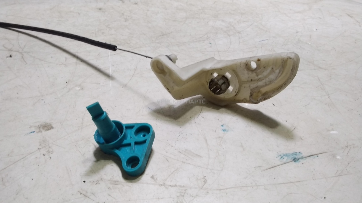 Уплотнитель дверного проёма задний правый для Ниссан Тиида 1 поколение C11