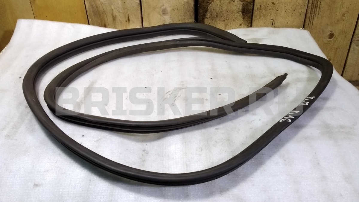 Уплотнитель дверного проёма передний правый для Ниссан Альмера 2 поколение (N16)