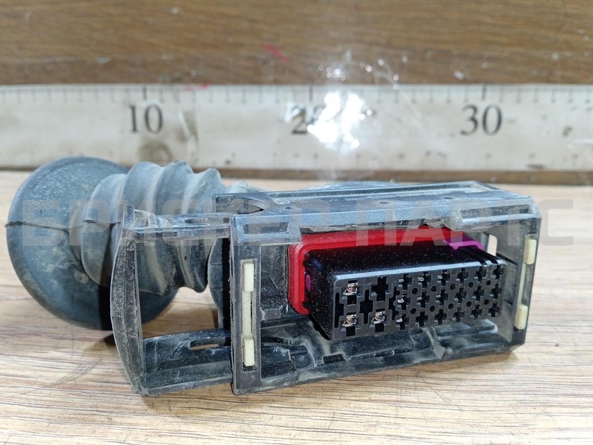 Разъем (фишка, штекер, колодка) для Опель Вектра C