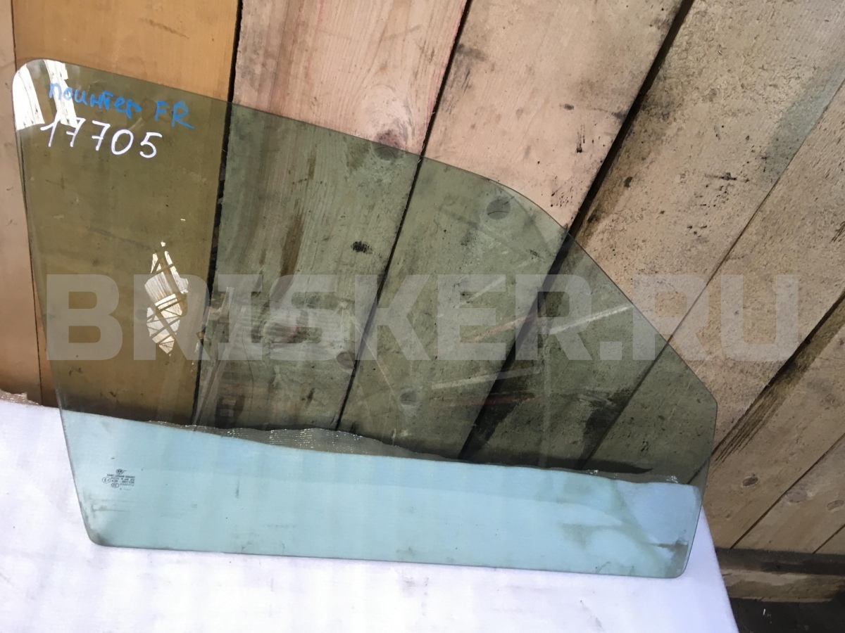 Стекло двери передней правой на Фольксваген Поинтер