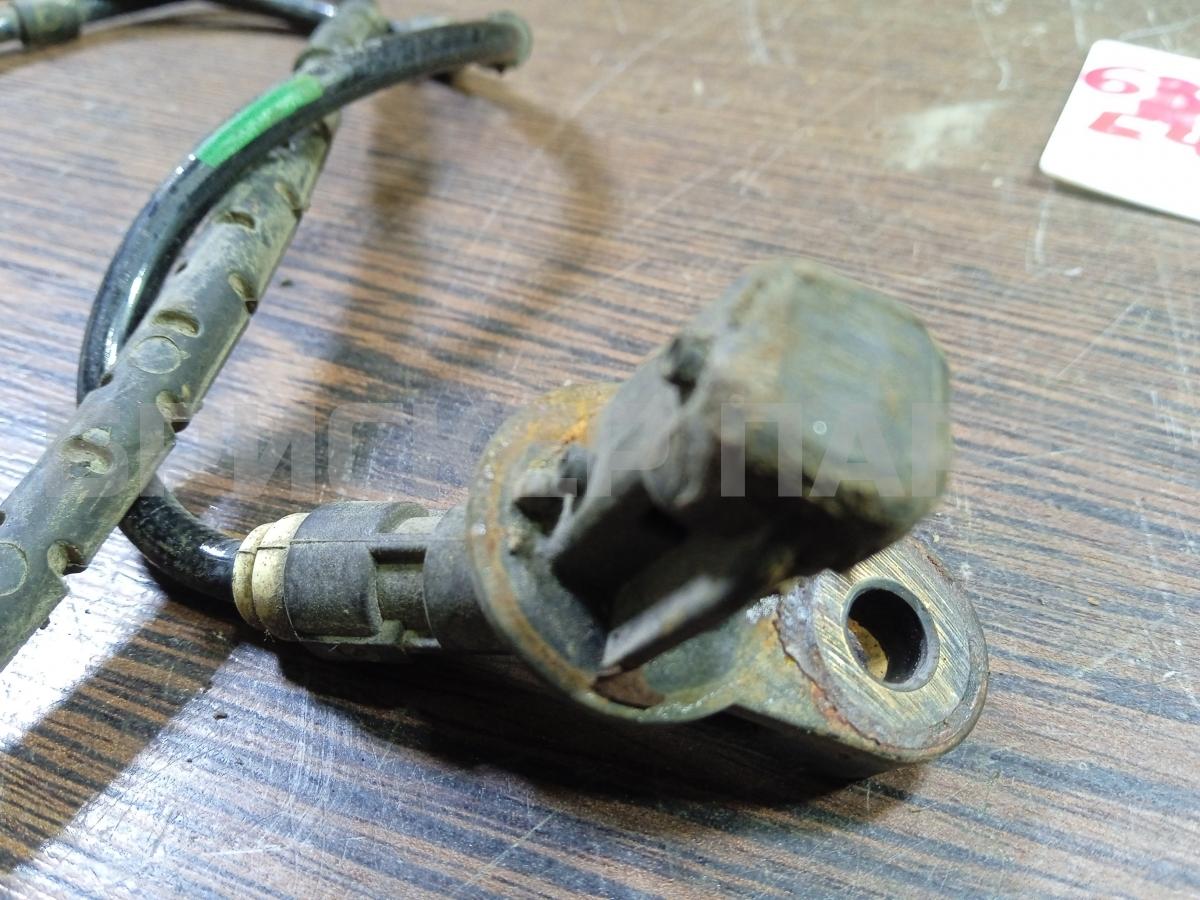 Крышка зеркала внутрення правая (уголок) для Киа Маджентис 1 поколение